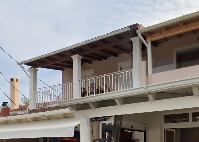 Georgia's Apartments, - Complex S *