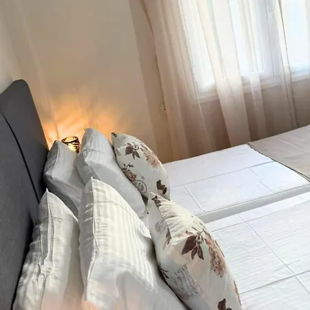 Georgia's Apartments, - Complex S * Ýpsos