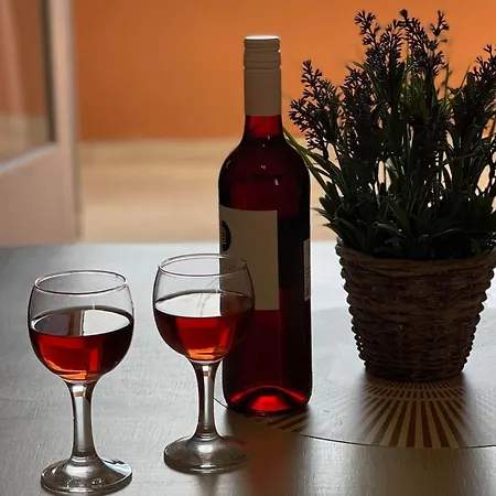 Casa rural Georgia's Apartments, - Complex S *